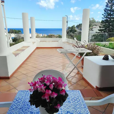 Апартаменты Mennulita Липари